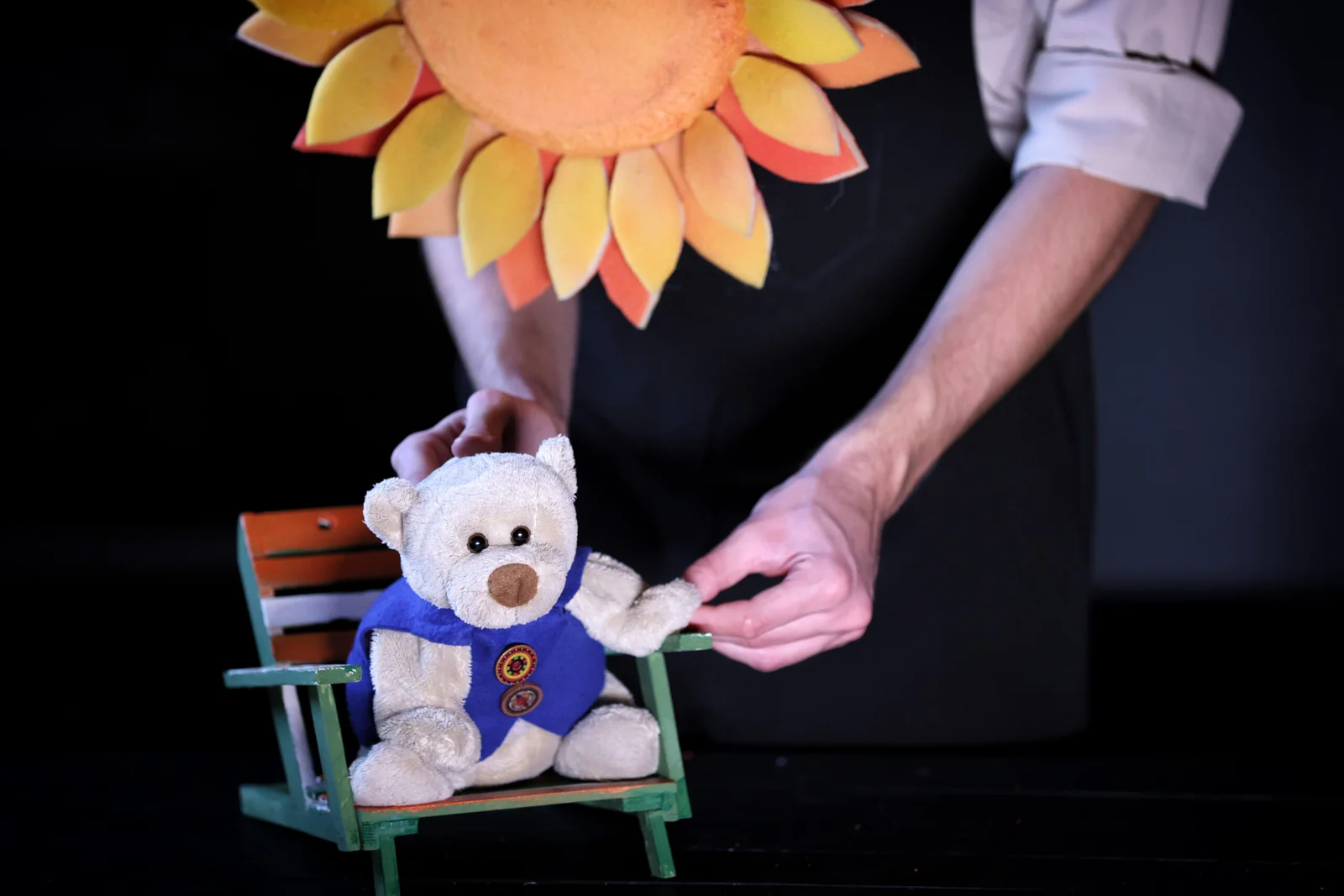 Teatrul Gulliver din Galați închide stagiunea cu spectacolul „Poveste de pluș"