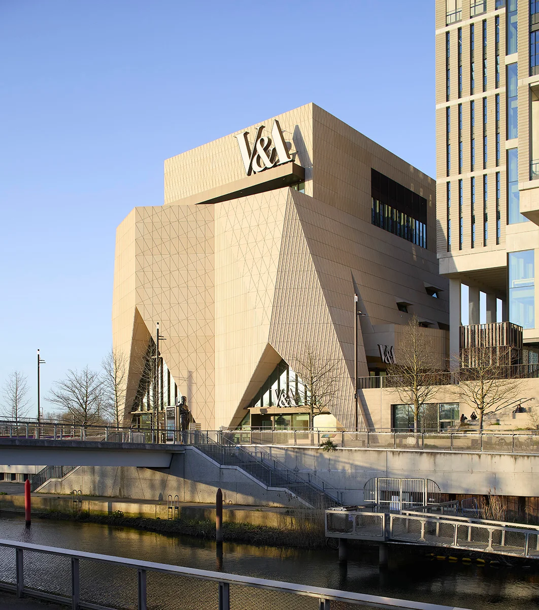 V&A East Museum din Londra, inaugurat în aprilie 2026