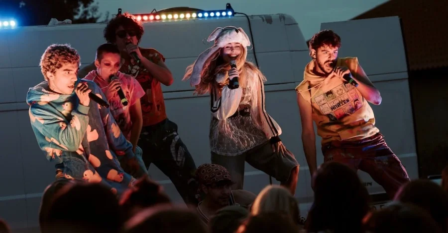 ȘI Festival, ediția a VI-a: teatru, film și punk în satul 2 Mai