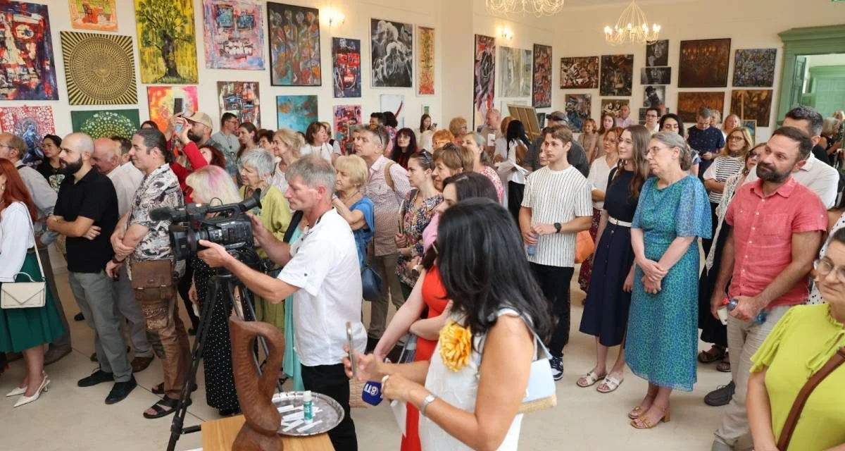 Expoziție colectivă cu 58 de artiști la Castelul Mocioni din Foeni