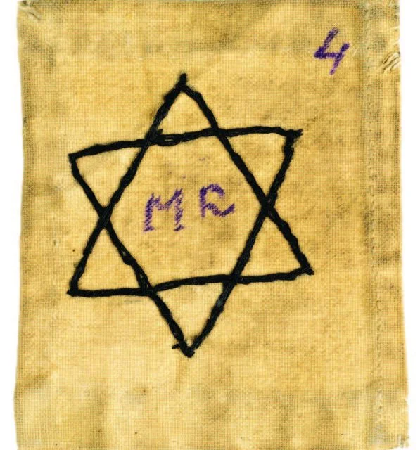 Comemorarea victimelor Holocaustului, marcată printr-o microexpoziție la MNIR