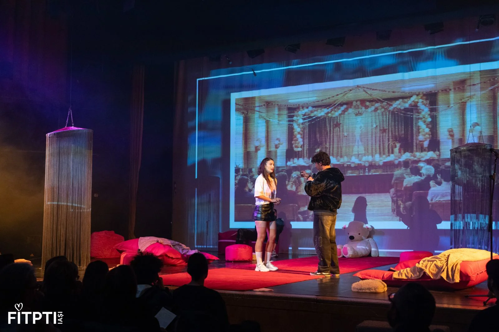 Teatrul Apropo aduce în premieră „Cazul Epstein de România"