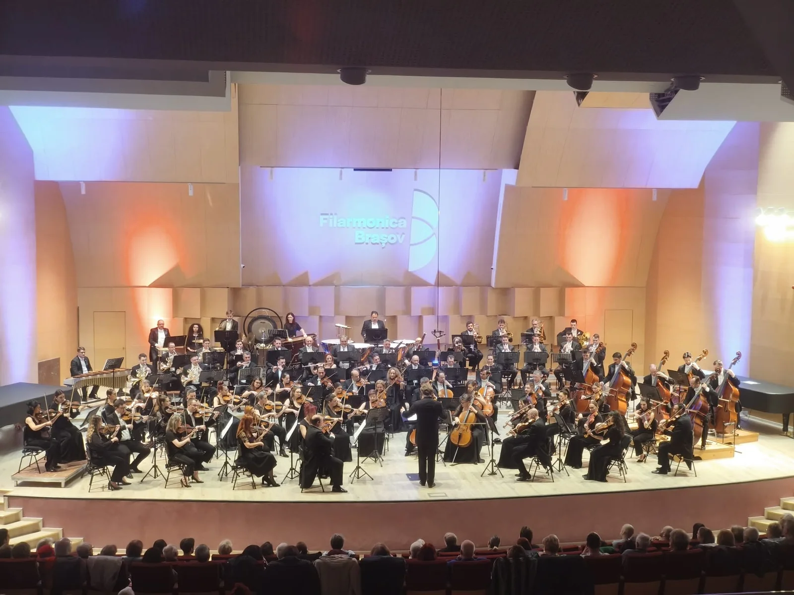 Damian Drăghici și Filarmonica Brașov, concert „Gypsy Rock Symphony" pe 4 decembrie